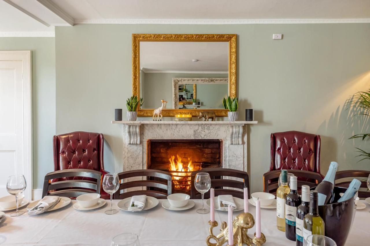 Cotswold Manor House - Country House Retreat With Hot Tub, Ideal For Large Groups Petty France Екстериор снимка